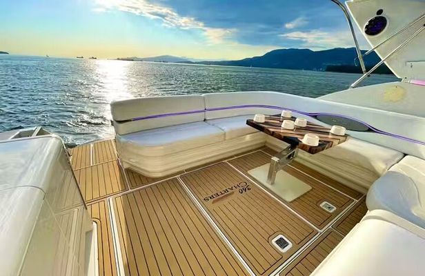 Vancouver 2 Hour Luxury Yacht Cruise for Adults only
