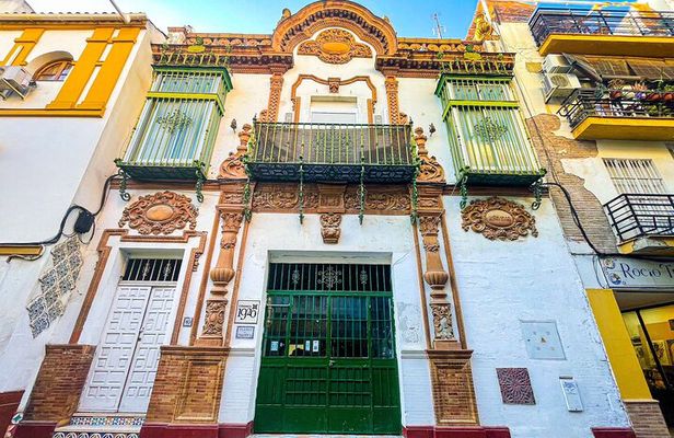 Ceramics classes in Seville – Learn lathe, majolica or mosaic