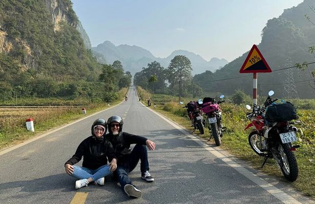 Cao Bang Loop 2-Day With Local Guide