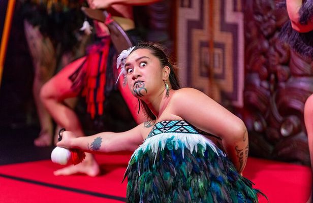 Waitangi Treaty Grounds: Combo Pass (Hāngī + Concert + Admission)
