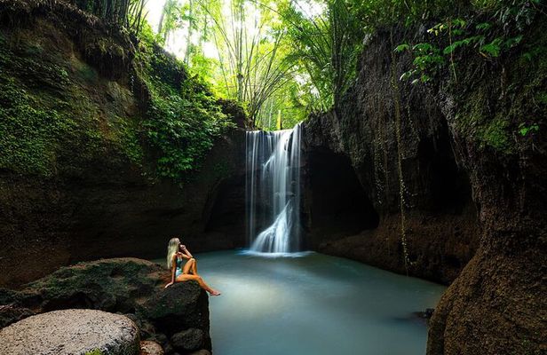 Bali Blue Lagoon Snorkeling and Waterfall Day Tour with Lunch