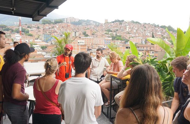Private Tour in Medellin with Commune 13, Museums and Coffee Tasting