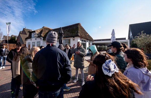Daytrip Tour from Amsterdam to Zaanse Schans and Giethoorn