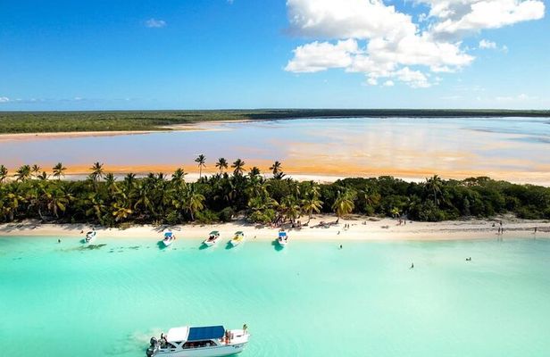 Punta Cana: Saona Island Catamaran Open Bar / Food Hotel Pickup