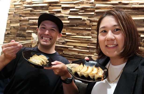 Utsunomiya Gyoza (Dumpling) Eating Tour