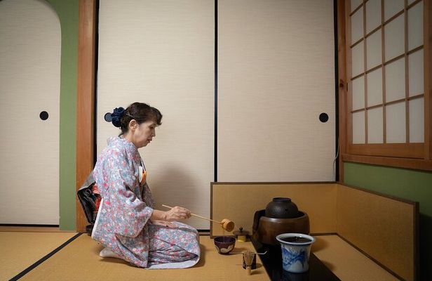 Tea Ceremony Experience in Kyoto