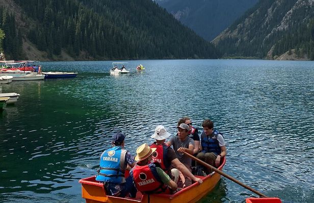Charyn, Kolsay&Kaiyndy Lakes 2days tour with Mount View Hotel