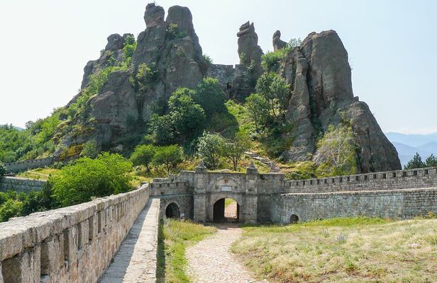 Small Group Tour to Belogradchik Fortress&Venetsa Cave from Sofia