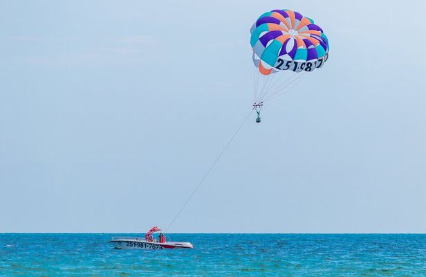 Parasailing Gulf Coast in Alabama