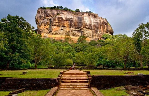 10 Days/ 9 Nights - Heritage Wildlife and Waves in Sri Lanka