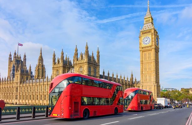 Private Chauffeured sightseeing Tour of London day or night