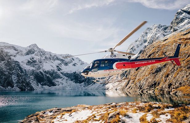 Milford Sound Heli Tour from Queenstown with 2 Alpine Landings