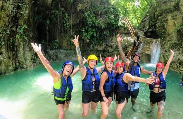 AMBER COVE-TAINO BAY 7 Damajagua Waterfalls + Locale Food