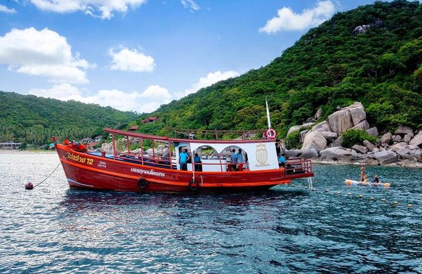 Koh Tao’s Top Snorkeling Spots by Vintage Wooden Boat
