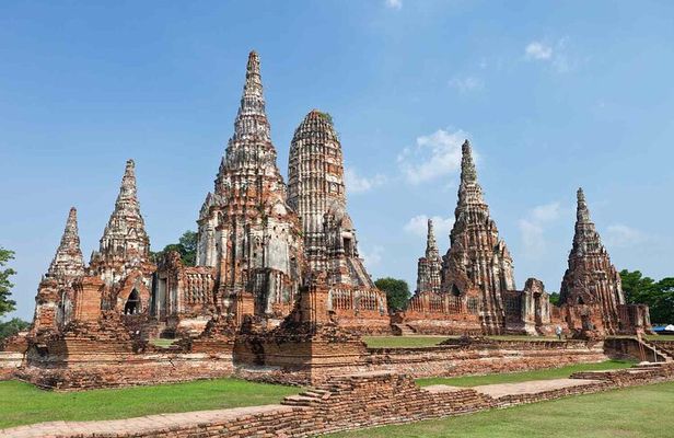 From Bangkok: Ayutthaya UNESCO Heritage Park and Temples Tour