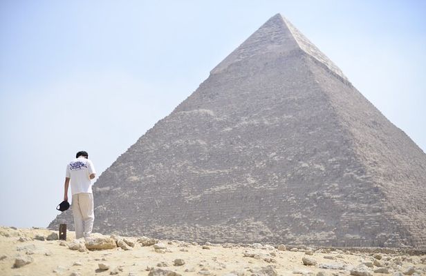 All inclusive Tour: Giza Pyramids ,Egyptian Museum and Bazaar
