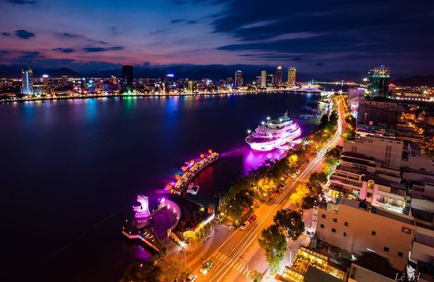 Da Nang Night Market & Han River Cruise: Exclusive Private Tour