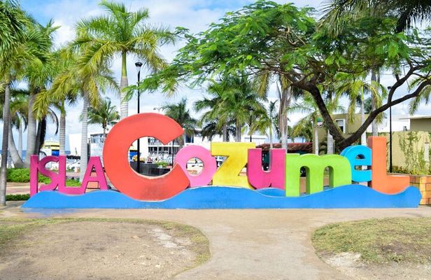 Shopping & Mexican Flavors with Transportation Included