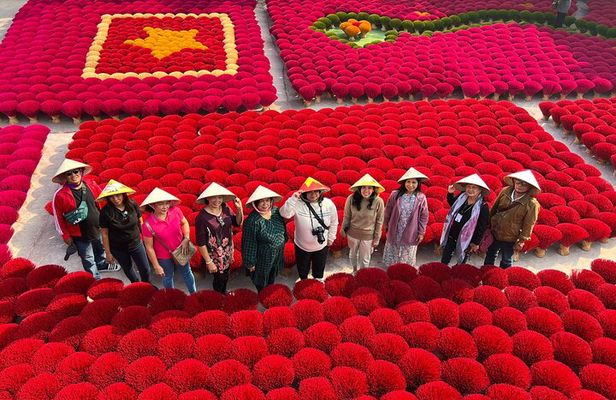 From Hanoi: Incense Village to Ninh Binh with Small Group of 9