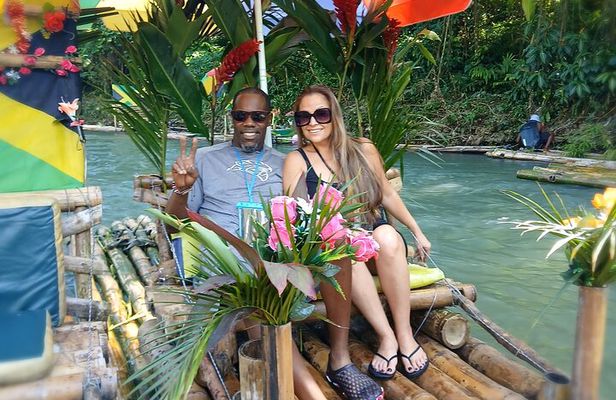 Bamboo Rafting Experience with Limestone Massage