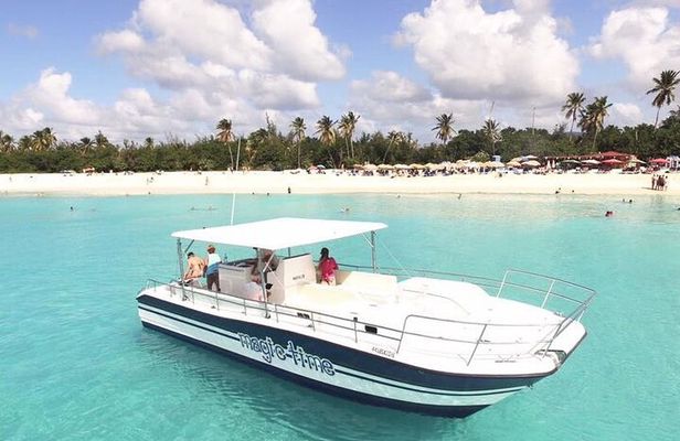 6 Hour Private Charter with Open Bar Lunch and Snorkeling
