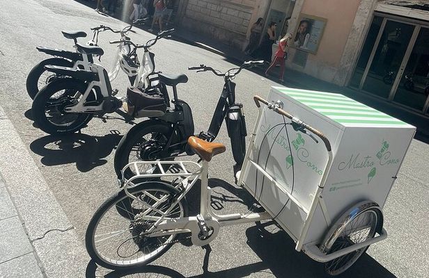 The Best of Rome on E-Bike, with a Gelato Break