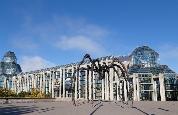 Best of Ottawa Small Group Walking Tour