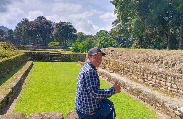 Visiting the archaeological site of Iximche