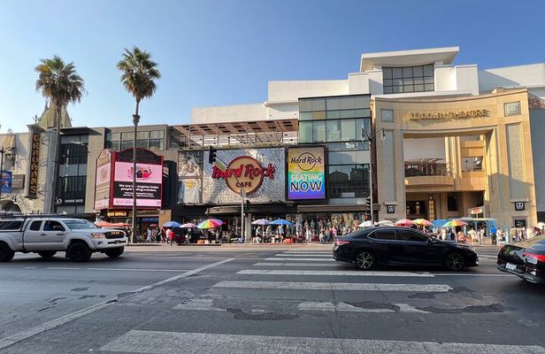 Gourmet Hollywood Walking Food Tour with Delicious Dish Tours