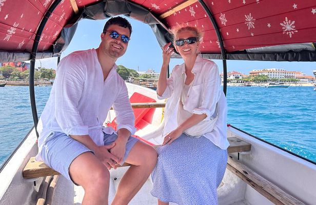 Full Day NAKUPENDA SANDBANK and STONE TOWN ( Lunch included )