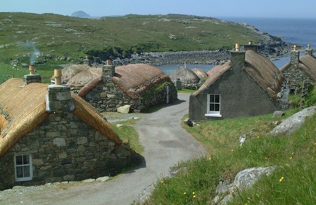 Experience Private Lewis Historical Tour
