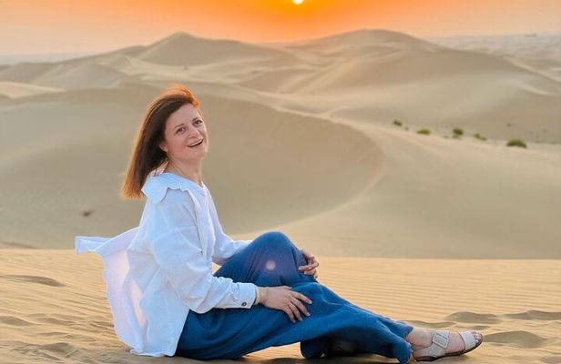 Abu Dhabi Desert Safari with Live Entertainment and Live BBQ