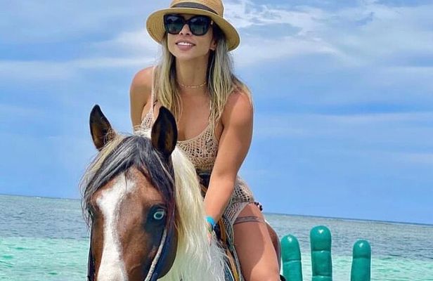 Horseback Riding ,Zipline and Animal Sanctuary in Bay Islands