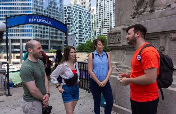 Chicago's Riverwalk & History 2 Hour Small Group Walking Tour