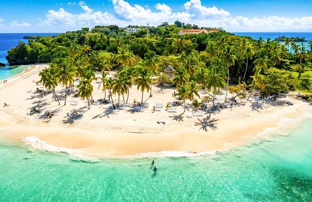 10-Hour Guided Tour of Samana and Bacardi Island Los Haitises