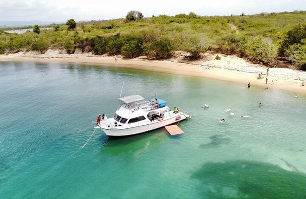 Private Charter - Icacos Island Snorkel and Boat Tour
