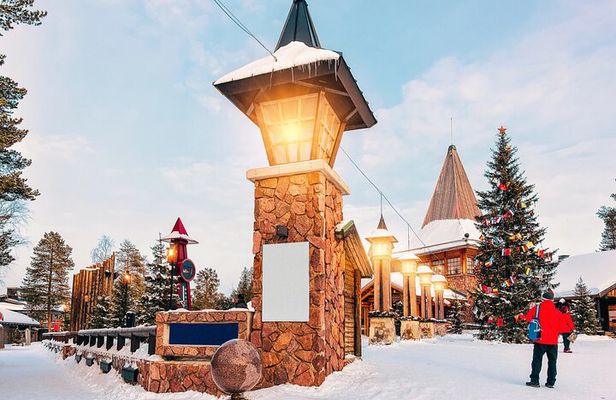 Santa Claus Village and Vikakongas Nature Reserve 