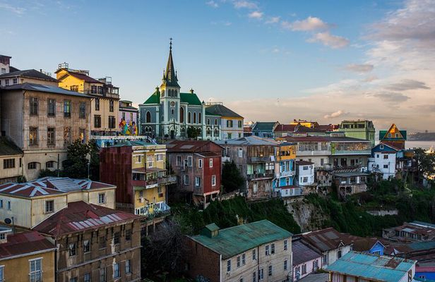  Private Sightseeing City Tour in Valparaíso and Viña del Mar