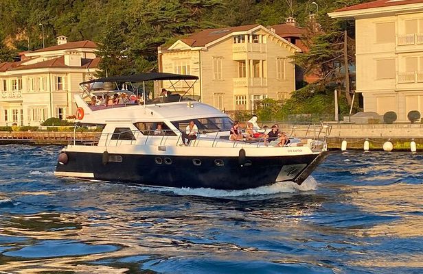 Istanbul Bosphorus MORNING or SUNSET Yacht Tour with Snacks