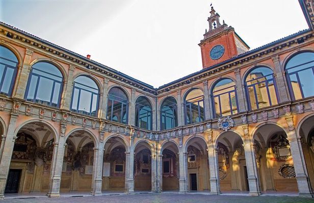 Archiginnasio Small Group Guided Tour in Bologna