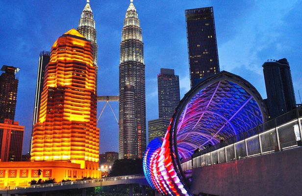 Perfect Night at Lake Symphony, The River of Life & Saloma Bridge