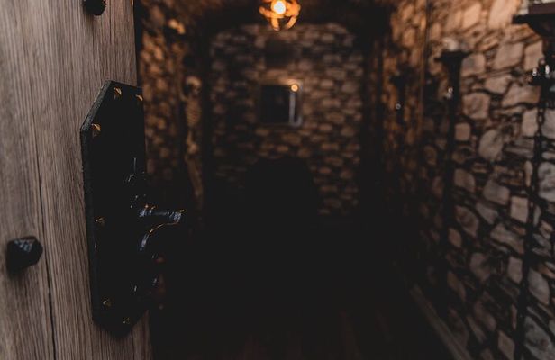 The Ghost of Mary Queen of Scots Escape Room
