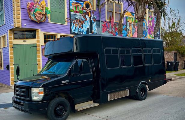 Nola Party Bus Tour