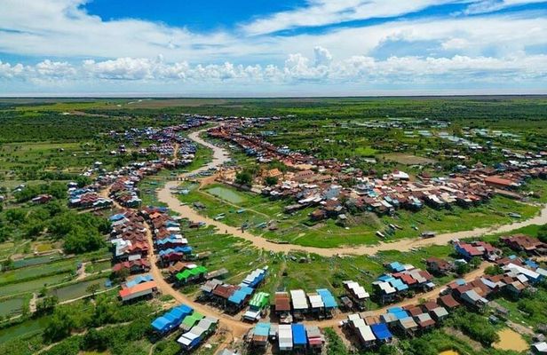 Kampong Khleang Floating Village and Tonle Sap Half Day Tour