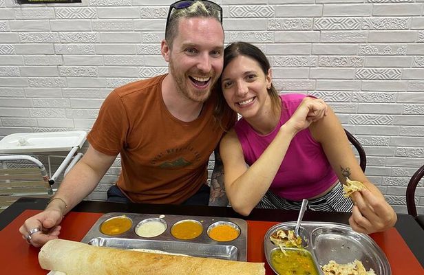 Local Street Food Tour in Georgetown Penang