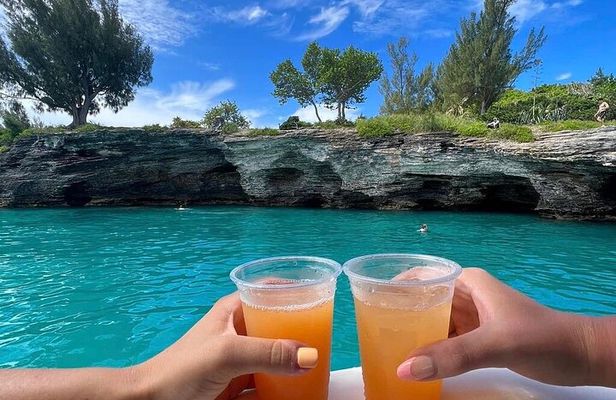 Private Bermuda Boat Charter Cliff Jumping, Islands & Sightseeing