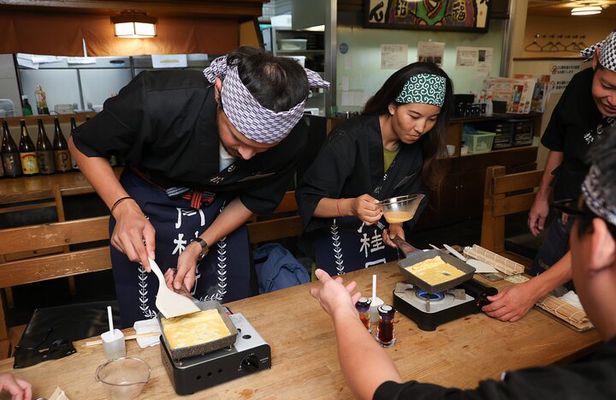 Authentic Japanese Cooking Experience at real Izakaya restaurant
