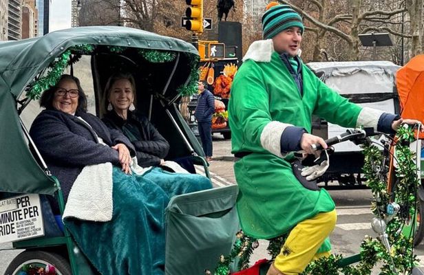 Elf and Home Alone 2 Movie Locations Tour in Central Park