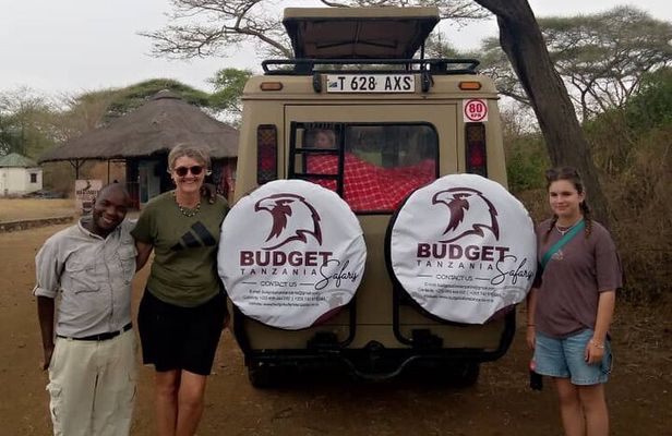 4-Day Group Tour to Tarangire, Serengeti, Ngorongoro - Lodge