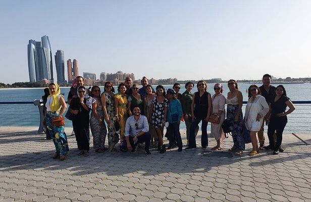 Private Full Day Guided Tour in Abu Dhabi